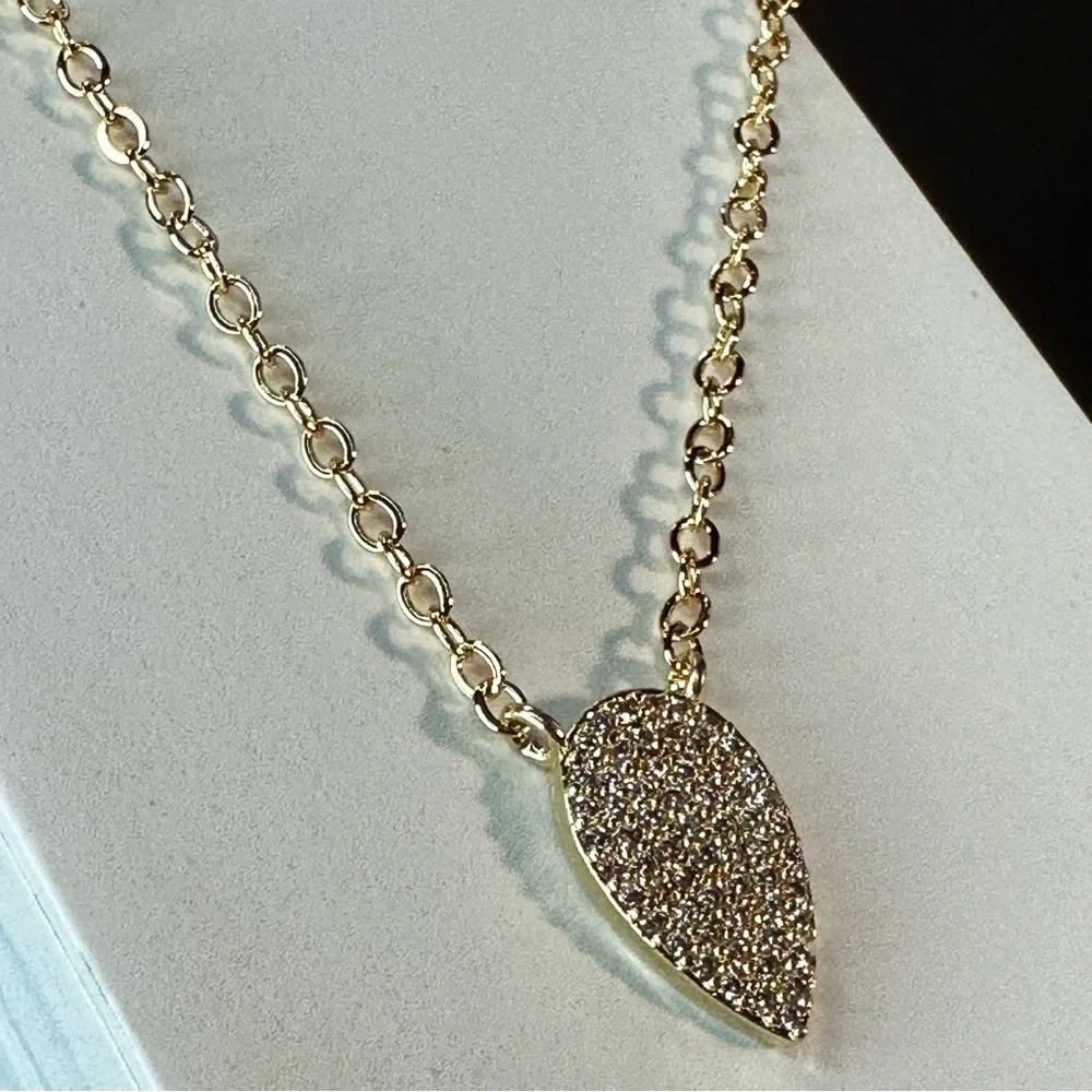 NEW Meghan Markle Inspired Yellow Gold-Filled Inverted Teardrop Pendant Necklace